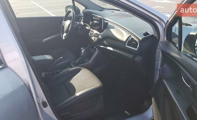 Серый Сузуки S-Cross, объемом двигателя 1.37 л и пробегом 40 тыс. км за 25500 $, фото 1 на Automoto.ua