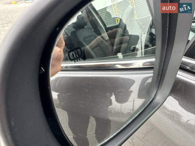 Серый Сузуки S-Cross, объемом двигателя 1.37 л и пробегом 20 тыс. км за 23900 $, фото 26 на Automoto.ua