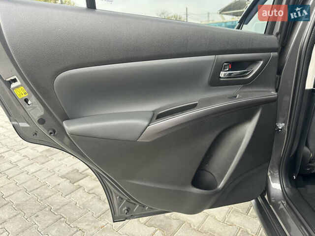 Серый Сузуки S-Cross, объемом двигателя 1.37 л и пробегом 20 тыс. км за 23900 $, фото 31 на Automoto.ua