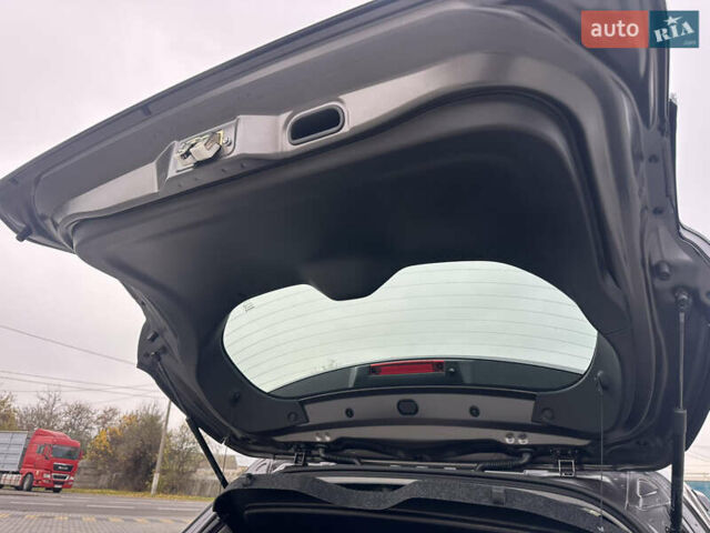 Серый Сузуки S-Cross, объемом двигателя 1.37 л и пробегом 20 тыс. км за 23900 $, фото 35 на Automoto.ua