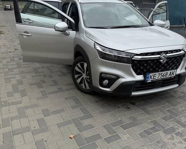 Сірий Сузукі S-Cross, об'ємом двигуна 1.37 л та пробігом 3 тис. км за 25999 $, фото 3 на Automoto.ua