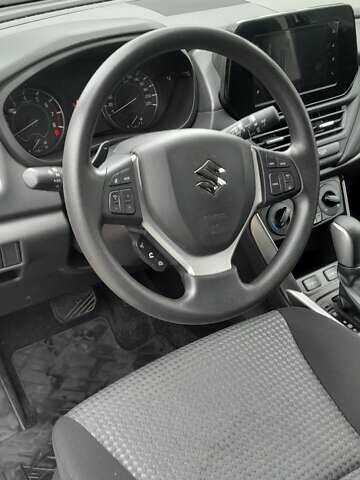 Сузуки S-Cross 2024 в Ивано-Франковске на Automoto.ua Серый Сузуки S-Cross, объемом двигателя 1.37 л и пробегом 4 тыс. км за 23929 $, фото 10 на Automoto.ua