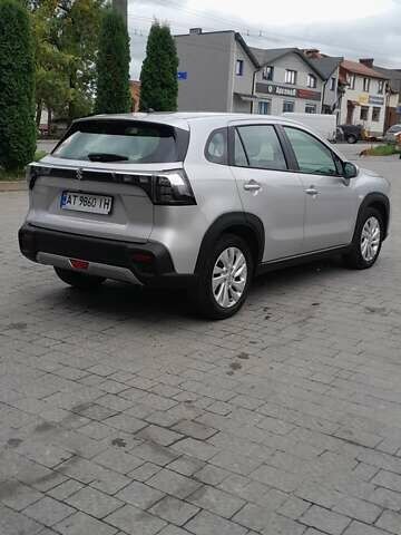 Сузуки S-Cross 2024 в Ивано-Франковске на Automoto.ua Серый Сузуки S-Cross, объемом двигателя 1.37 л и пробегом 4 тыс. км за 23929 $, фото 5 на Automoto.ua