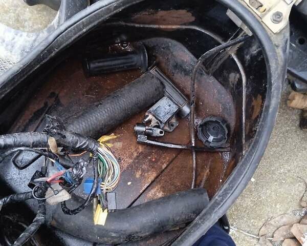 Сузуки Sepia 50, объемом двигателя 0 л и пробегом 0 тыс. км за 2000 $, фото 5 на Automoto.ua