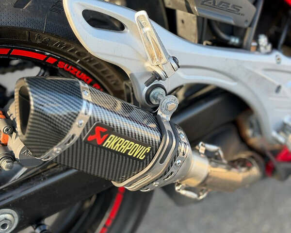 Червоний Сузукі SFV 650, об'ємом двигуна 0.65 л та пробігом 5 тис. км за 4500 $, фото 7 на Automoto.ua