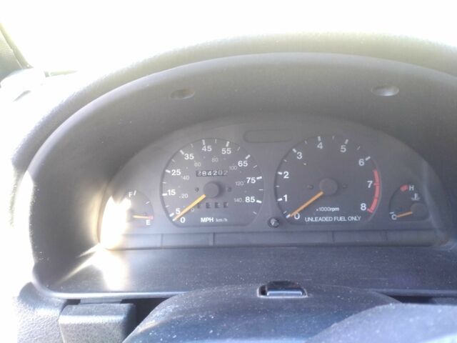 Красный Сузуки Sidekick, объемом двигателя 1.6 л и пробегом 284 тыс. км за 2000 $, фото 1 на Automoto.ua