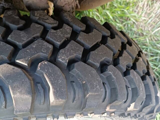 Червоний Сузукі Sidekick, об'ємом двигуна 1.6 л та пробігом 300 тис. км за 3000 $, фото 9 на Automoto.ua