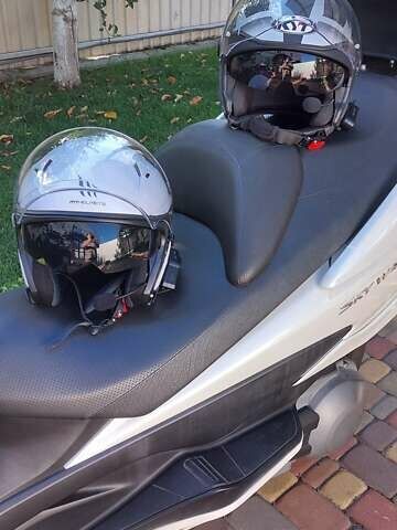 Белый Сузуки Skywave 250, объемом двигателя 0.39 л и пробегом 51 тыс. км за 2908 $, фото 5 на Automoto.ua