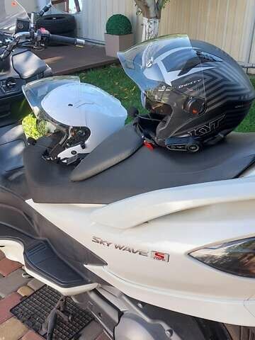 Белый Сузуки Skywave 250, объемом двигателя 0.39 л и пробегом 51 тыс. км за 2908 $, фото 6 на Automoto.ua