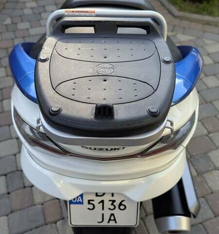 Белый Сузуки Skywave 250, объемом двигателя 0.25 л и пробегом 43 тыс. км за 2700 $, фото 25 на Automoto.ua