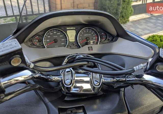 Белый Сузуки Skywave 250, объемом двигателя 0.25 л и пробегом 43 тыс. км за 2700 $, фото 9 на Automoto.ua