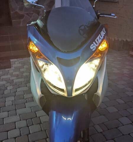 Белый Сузуки Skywave 250, объемом двигателя 0.25 л и пробегом 43 тыс. км за 2700 $, фото 3 на Automoto.ua