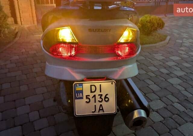 Белый Сузуки Skywave 250, объемом двигателя 0.25 л и пробегом 43 тыс. км за 2700 $, фото 1 на Automoto.ua