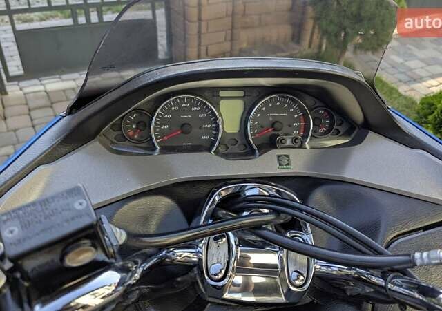 Белый Сузуки Skywave 250, объемом двигателя 0.25 л и пробегом 43 тыс. км за 2700 $, фото 16 на Automoto.ua