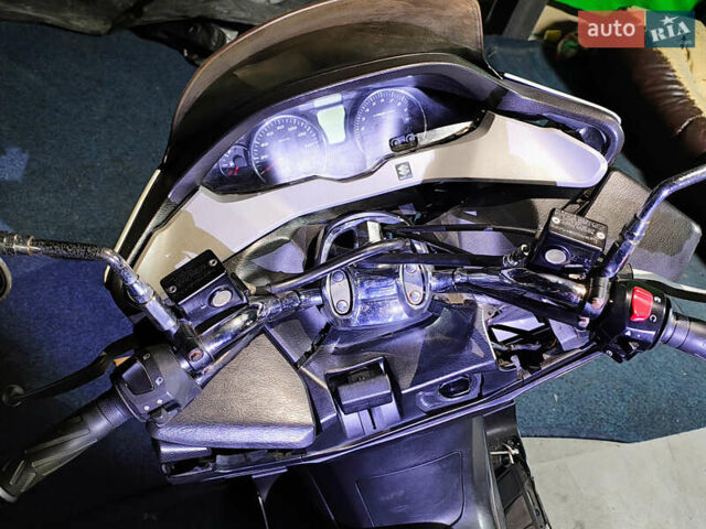 Білий Сузукі Skywave 250, об'ємом двигуна 0.25 л та пробігом 26 тис. км за 1850 $, фото 8 на Automoto.ua