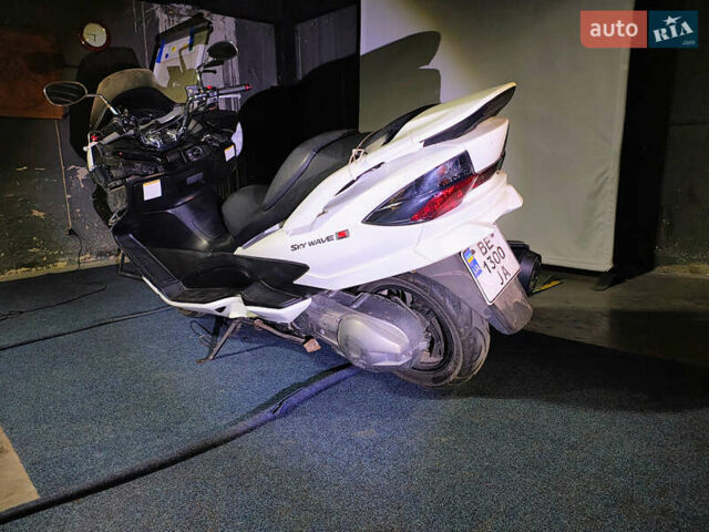 Білий Сузукі Skywave 250, об'ємом двигуна 0.25 л та пробігом 26 тис. км за 1850 $, фото 12 на Automoto.ua