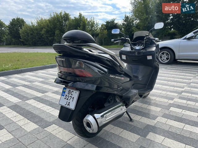 Черный Сузуки Skywave 250, объемом двигателя 0.25 л и пробегом 27 тыс. км за 2649 $, фото 7 на Automoto.ua