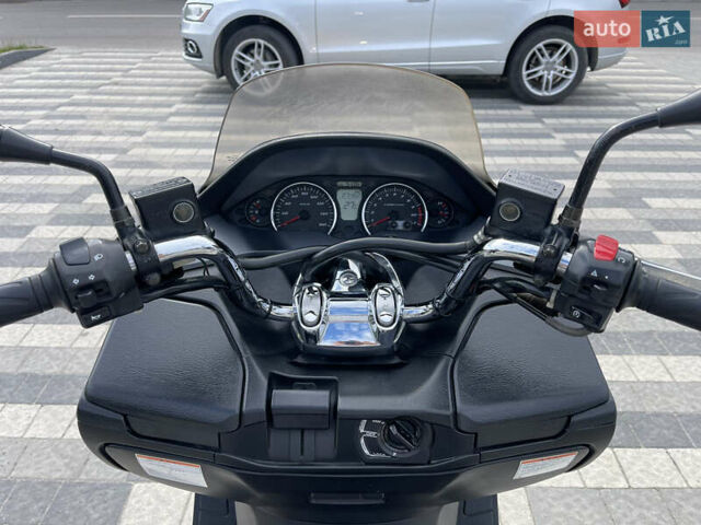 Черный Сузуки Skywave 250, объемом двигателя 0.25 л и пробегом 27 тыс. км за 2649 $, фото 10 на Automoto.ua