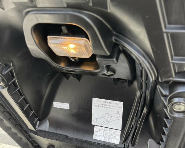 Черный Сузуки Skywave 250, объемом двигателя 0.25 л и пробегом 27 тыс. км за 2649 $, фото 12 на Automoto.ua