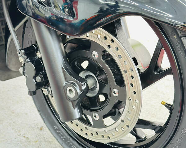 Черный Сузуки Skywave 250, объемом двигателя 0.25 л и пробегом 23 тыс. км за 2200 $, фото 16 на Automoto.ua