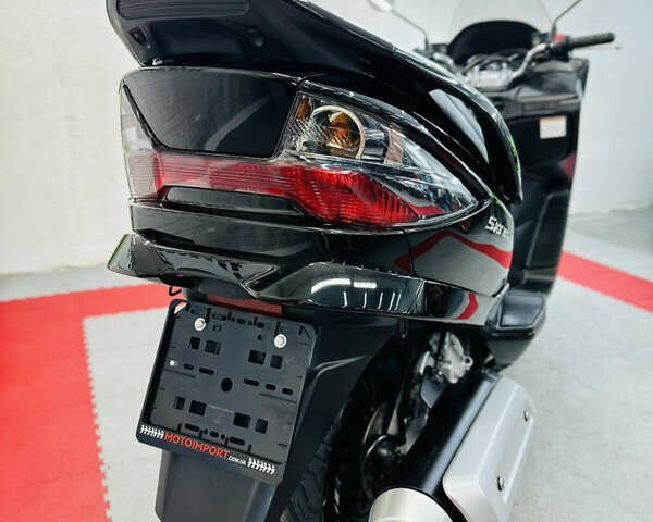 Черный Сузуки Skywave 250, объемом двигателя 0.25 л и пробегом 23 тыс. км за 2200 $, фото 34 на Automoto.ua