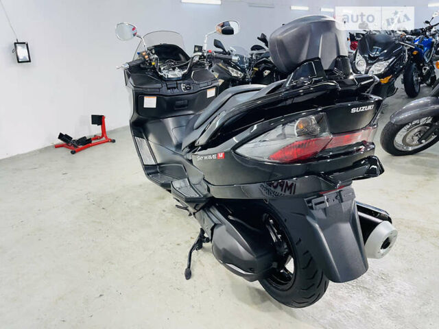 Черный Сузуки Skywave 250, объемом двигателя 0.25 л и пробегом 20 тыс. км за 2600 $, фото 16 на Automoto.ua