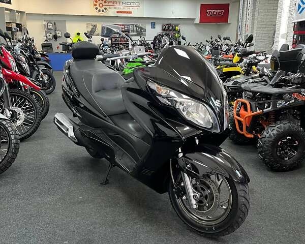 Черный Сузуки Skywave 250, объемом двигателя 0 л и пробегом 10 тыс. км за 2700 $, фото 2 на Automoto.ua