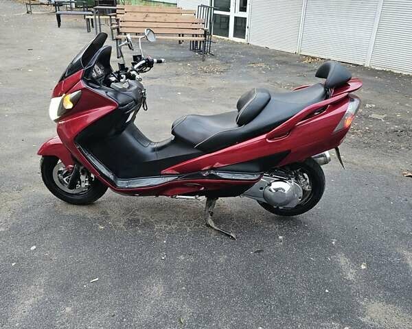 Красный Сузуки Skywave 250, объемом двигателя 0.25 л и пробегом 29 тыс. км за 1800 $, фото 3 на Automoto.ua