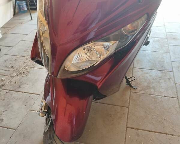 Червоний Сузукі Skywave 250, об'ємом двигуна 0 л та пробігом 25 тис. км за 1900 $, фото 1 на Automoto.ua