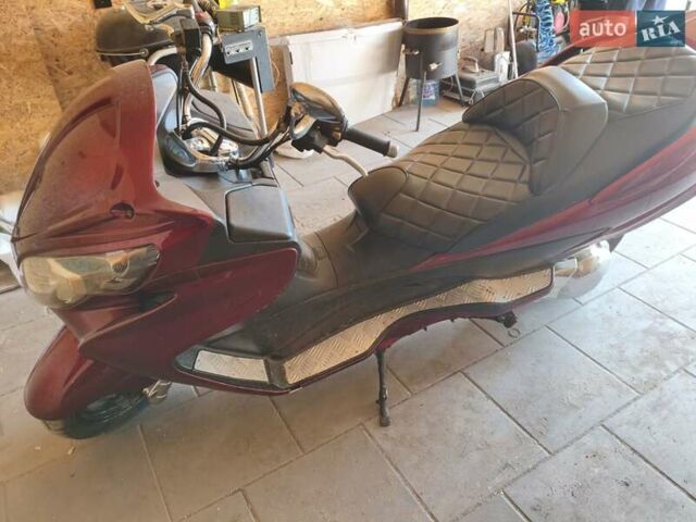 Червоний Сузукі Skywave 250, об'ємом двигуна 0 л та пробігом 25 тис. км за 1900 $, фото 3 на Automoto.ua