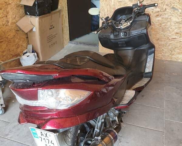 Червоний Сузукі Skywave 250, об'ємом двигуна 0 л та пробігом 25 тис. км за 1900 $, фото 2 на Automoto.ua