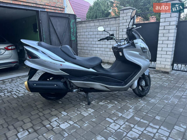 Сузуки Skywave 250, объемом двигателя 0 л и пробегом 26 тыс. км за 2400 $, фото 1 на Automoto.ua