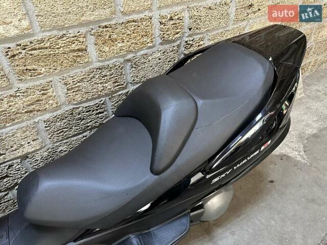 Сузуки Skywave 250, объемом двигателя 0 л и пробегом 1 тыс. км за 2800 $, фото 9 на Automoto.ua