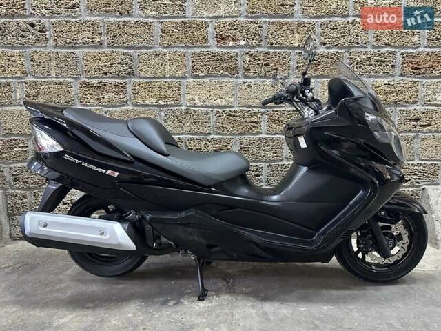 Сузуки Skywave 250, объемом двигателя 0 л и пробегом 26 тыс. км за 2150 $, фото 7 на Automoto.ua