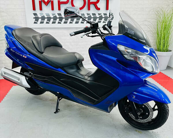 Синий Сузуки Skywave 250, объемом двигателя 0.25 л и пробегом 30 тыс. км за 2400 $, фото 19 на Automoto.ua