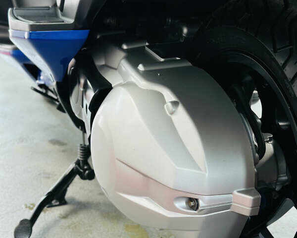 Синий Сузуки Skywave 250, объемом двигателя 0.25 л и пробегом 30 тыс. км за 2400 $, фото 8 на Automoto.ua