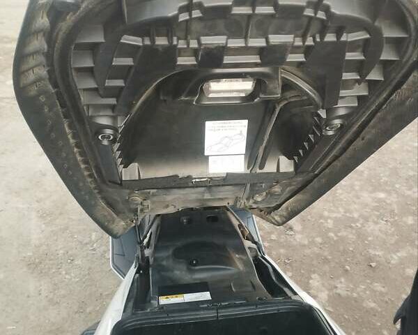 Сузуки Skywave 400, объемом двигателя 0 л и пробегом 40 тыс. км за 2500 $, фото 14 на Automoto.ua