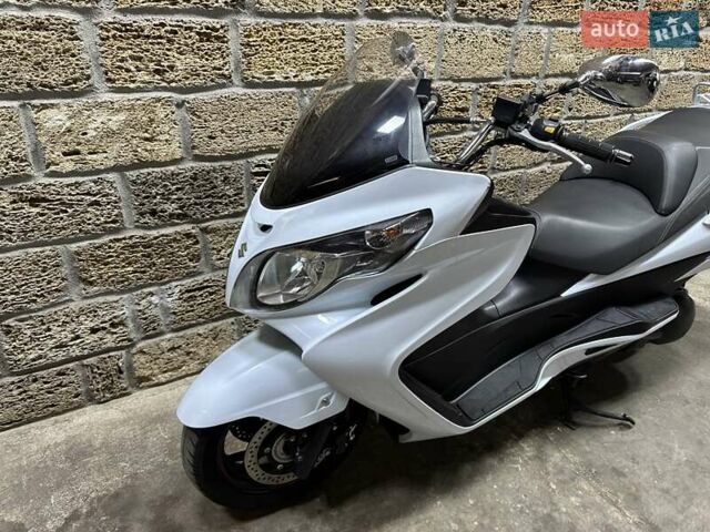 Сузукі Skywave 400, об'ємом двигуна 0.4 л та пробігом 28 тис. км за 3300 $, фото 4 на Automoto.ua