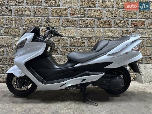 Сузукі Skywave 400, об'ємом двигуна 0.4 л та пробігом 28 тис. км за 3300 $, фото 5 на Automoto.ua
