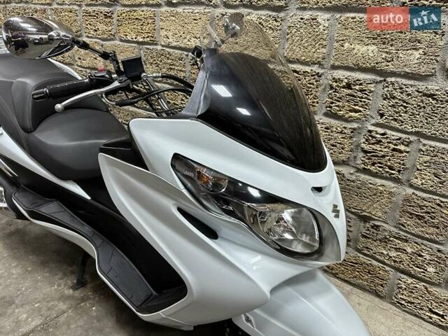 Сузукі Skywave 400, об'ємом двигуна 0.4 л та пробігом 28 тис. км за 3300 $, фото 3 на Automoto.ua