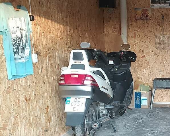 Серый Сузуки Skywave 400, объемом двигателя 0.25 л и пробегом 32 тыс. км за 1150 $, фото 7 на Automoto.ua