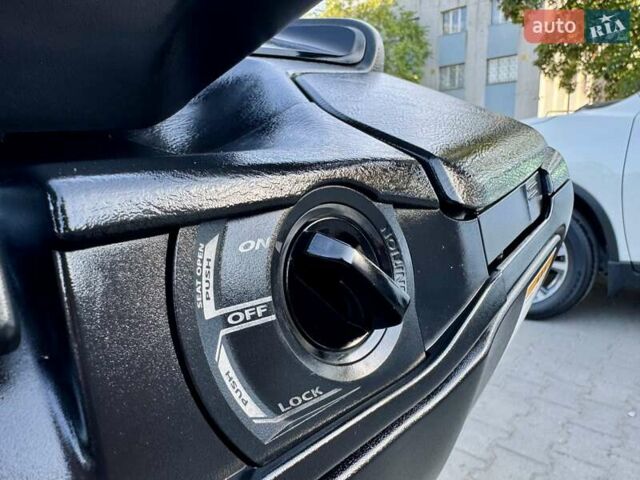 Сірий Сузукі Skywave 400, об'ємом двигуна 0.4 л та пробігом 25 тис. км за 3999 $, фото 23 на Automoto.ua