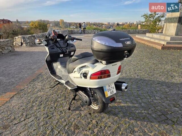 Білий Сузукі SkyWave 650, об'ємом двигуна 0.65 л та пробігом 23 тис. км за 6500 $, фото 3 на Automoto.ua