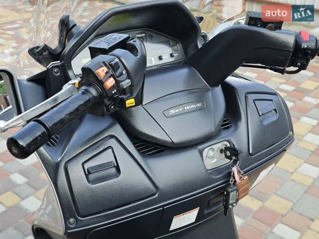 Сузуки SkyWave 650, объемом двигателя 0.64 л и пробегом 25 тыс. км за 2999 $, фото 9 на Automoto.ua