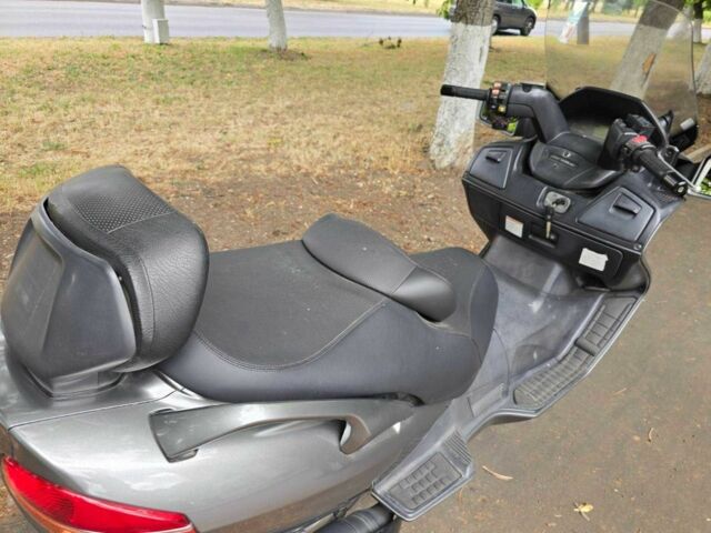 Сузуки SkyWave 650, объемом двигателя 0.65 л и пробегом 0 тыс. км за 3700 $, фото 8 на Automoto.ua