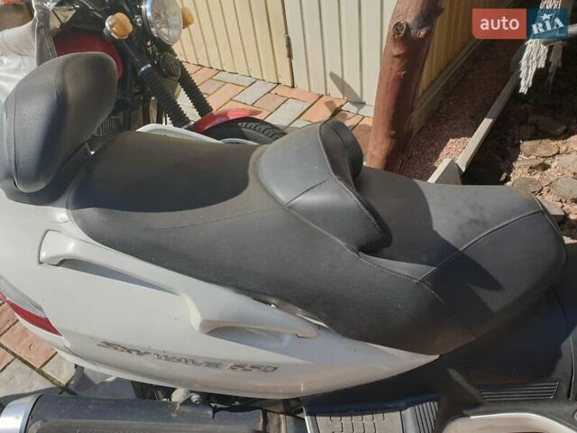 Сузуки SkyWave 650, объемом двигателя 0 л и пробегом 37 тыс. км за 5000 $, фото 2 на Automoto.ua