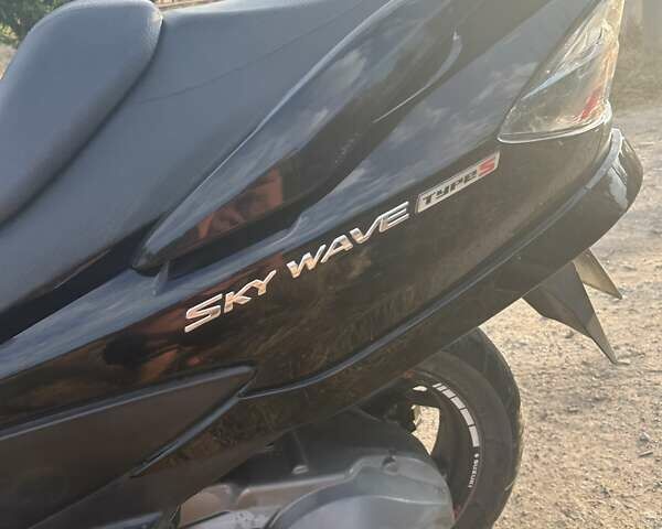 Черный Сузуки Skywave Type S400, объемом двигателя 0.4 л и пробегом 49 тыс. км за 2150 $, фото 2 на Automoto.ua