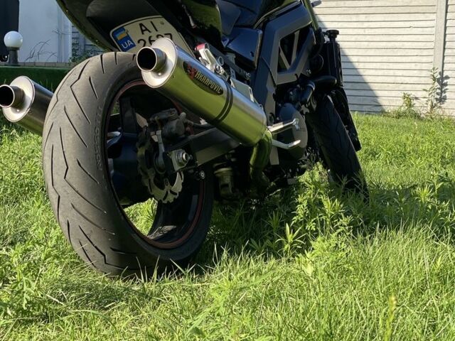 Сузукі SV 1000, об'ємом двигуна 1 л та пробігом 0 тис. км за 6000 $, фото 7 на Automoto.ua