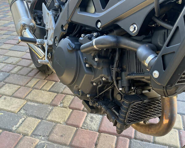 Черный Сузуки SV 1000S, объемом двигателя 1 л и пробегом 35 тыс. км за 6700 $, фото 28 на Automoto.ua