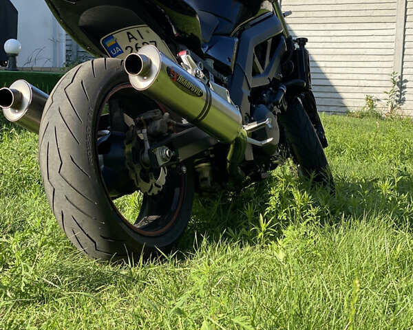 Черный Сузуки SV 1000S, объемом двигателя 1 л и пробегом 35 тыс. км за 6700 $, фото 6 на Automoto.ua